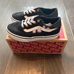 Vans kids toddler floral lace up Black Sneakers with White Accents